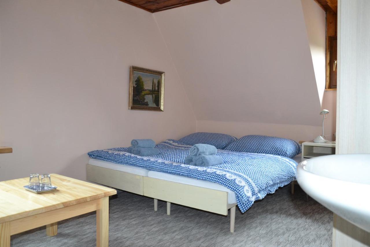 Penzion Pod Severakem Lučany nad Nisou Exteriör bild