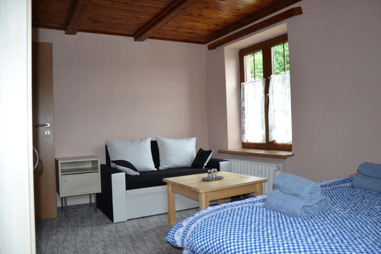 Penzion Pod Severakem Lučany nad Nisou Exteriör bild