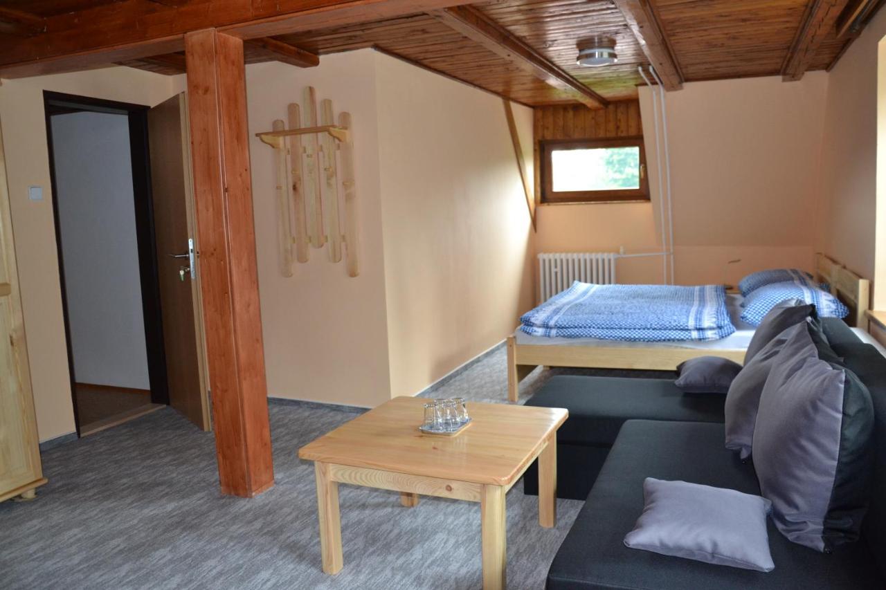 Penzion Pod Severakem Lučany nad Nisou Exteriör bild